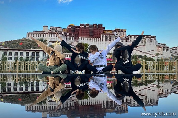 4月份在西藏旅游冷不冷